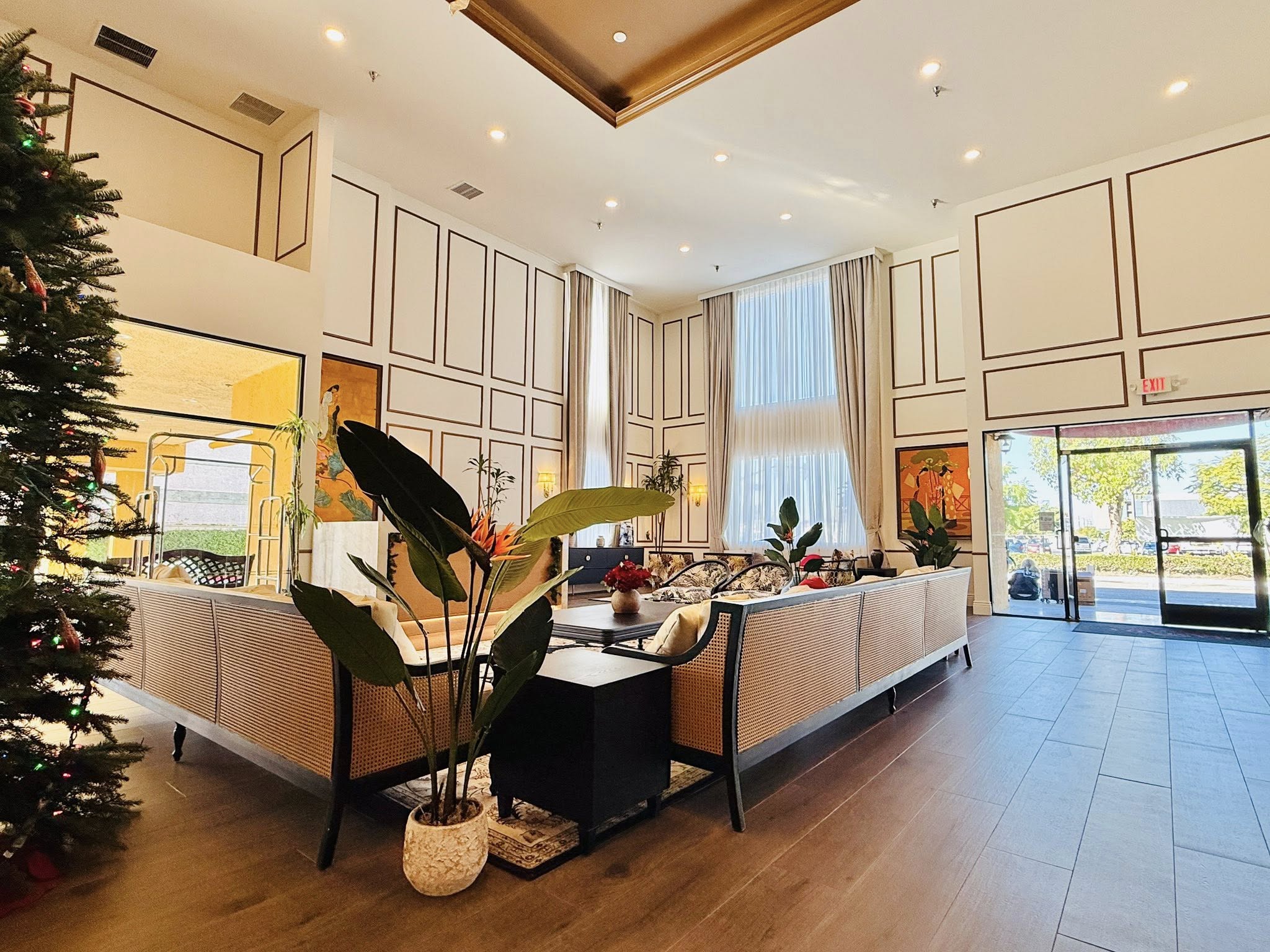 Ramada Lobby